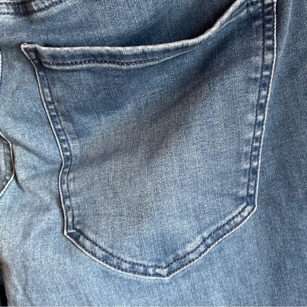 Express High Rise Blue Jeans with Button-Fly - Picture 4 of 9